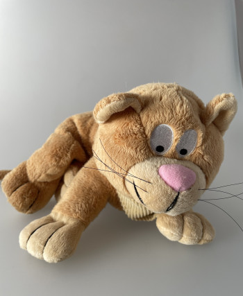 Plüsch Katze liegend, 30cm braun